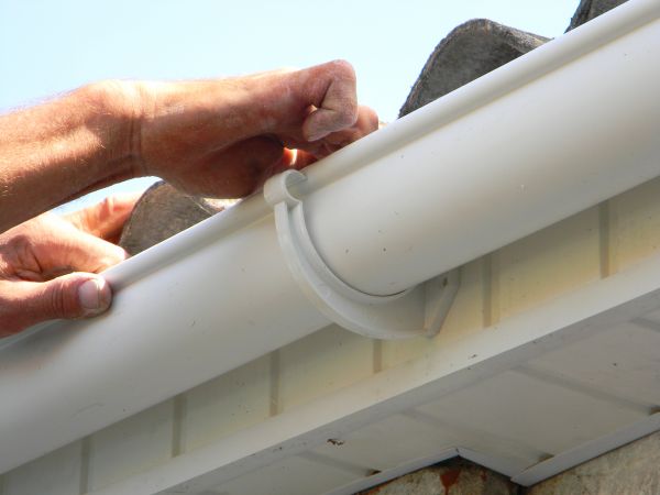 Plastic Gutter Repair in Copperas Cove